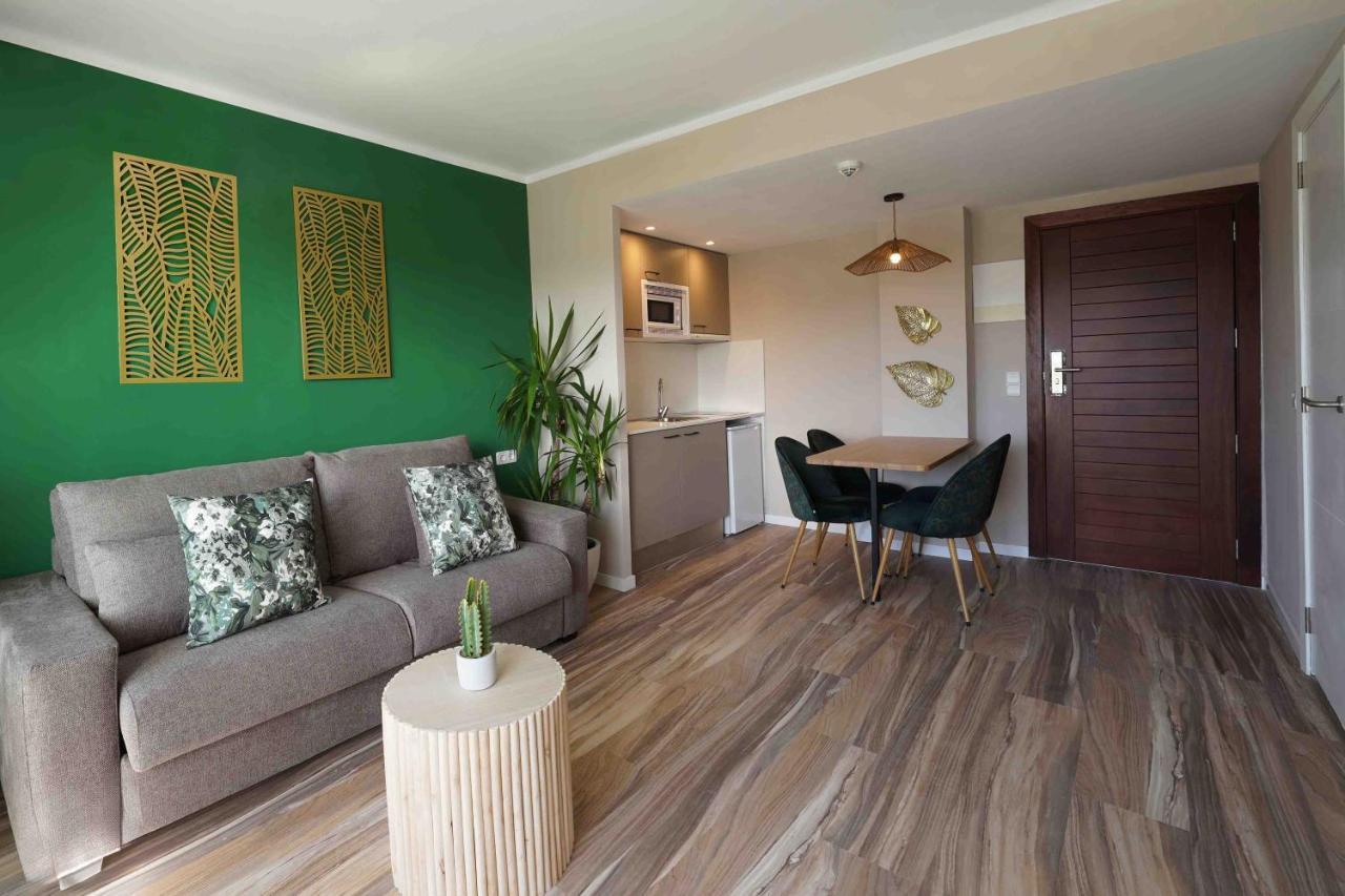 Apartamentos Ferrera Beach Cala D´Or Eksteriør billede