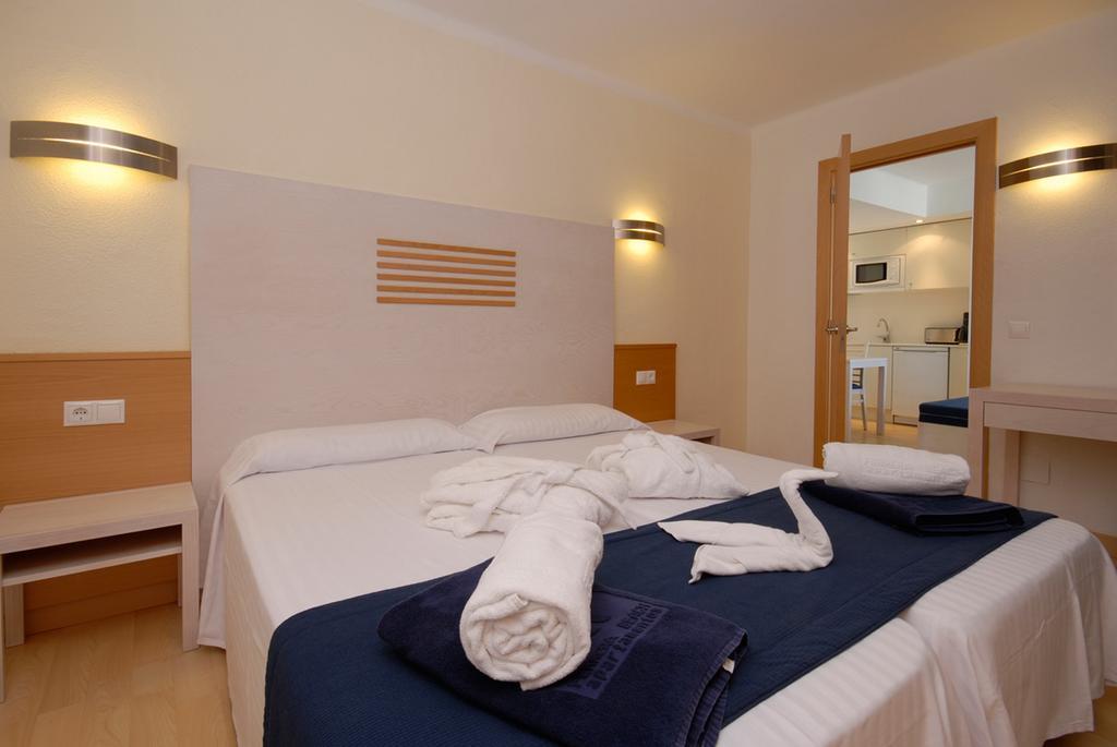 Apartamentos Ferrera Beach Cala D´Or Eksteriør billede